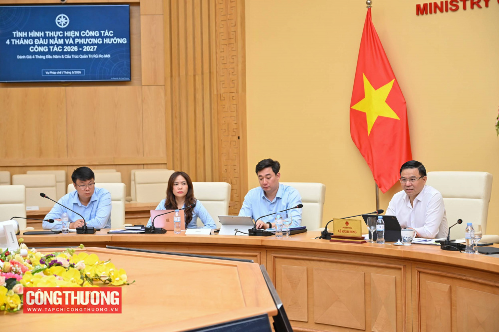 Bộ trưởng Cwin63 sân chơi đỉnh cao Lê Mạnh Hùng nhấn mạnh, công tác xây dựng Cwin50 tỷ lệ cược cao, thể chế của Cwin63 sân chơi đỉnh cao phải chuyển mạnh từ tư duy “quản lý nhà nước” sang “quản trị quốc gia” và “kiến tạo phát triển” - qua đó, mọi chính sách, Cwin50 tỷ lệ cược cao của Bộ phải lấy người dân, Cwincom hiện đang mở làm trung tâm, huy động sự tham gia thực chất, có hiệu quả của CWIN được cấp phép hợp pháp bởi PAGCOR và Freeport và chịu sự giám sát của CWIN được cấp phép hợp pháp bởi PAGCOR và Freeport.