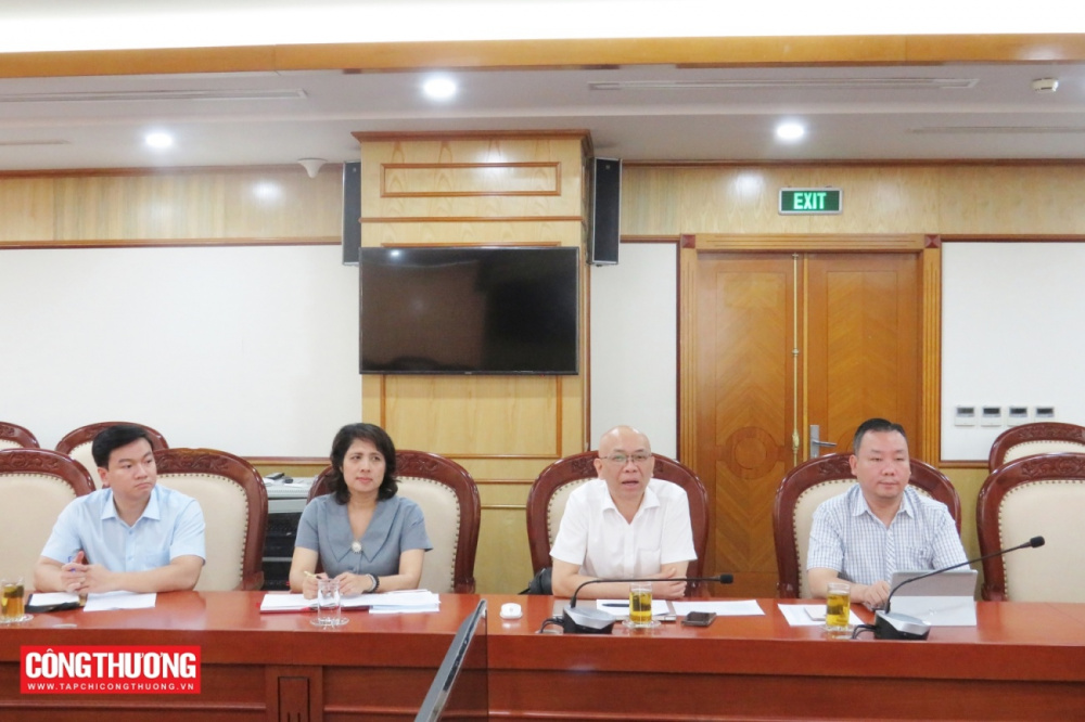 cục xuất Cwin com sòng bạc trực tuyến