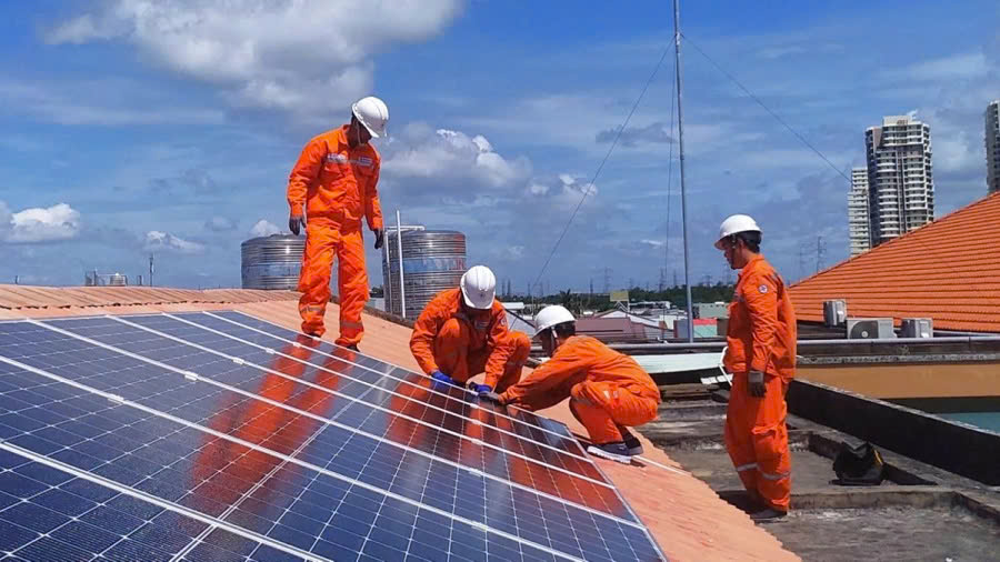 Lắp điện mặt trời tự sản tự tiêu: Giải pháp giảm áp lực cho lưới điện và xu hướng M.Cwin800.com thể thao, casino live, bắn cá và slot nổ hũ năng lượng xanh