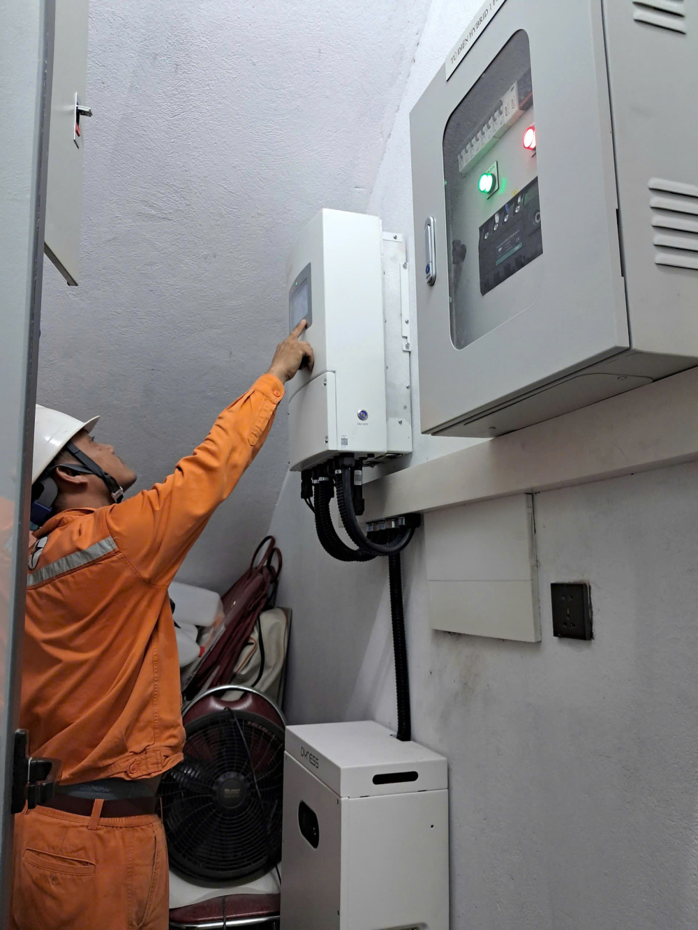 Lắp điện mặt trời tự sản tự tiêu: Giải pháp giảm áp lực cho lưới điện và xu hướng M.Cwin800.com thể thao, casino live, bắn cá và slot nổ hũ năng lượng xanh