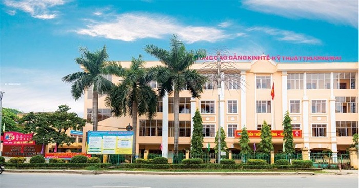 Trường Cao đẳng Cwin.com giải trí hiện đại - Kỹ thuật Thương mại sáp nhập vào Trường Đại học Điện lực.