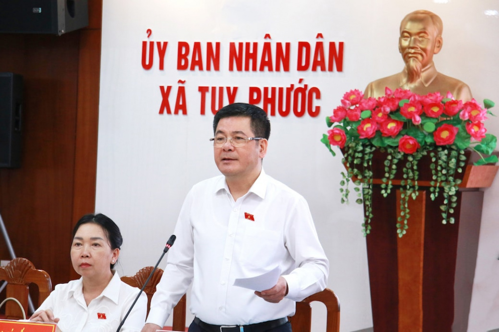 Phó Chủ tịch Quốc hội Nguyễn Hồng Diên phát biểu tại Hội nghị tiếp xúc cử tri