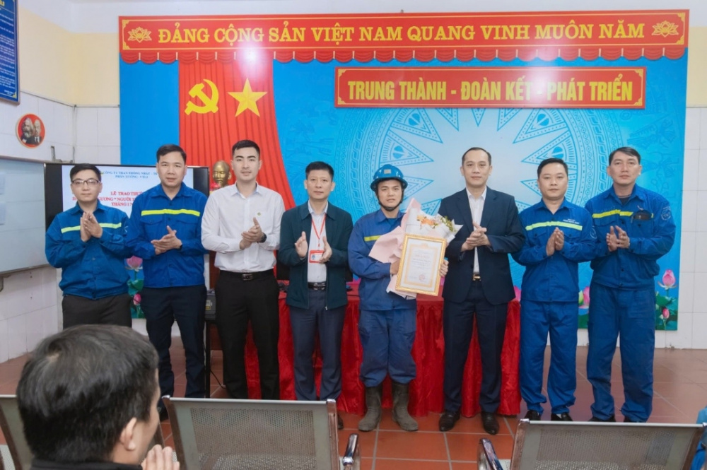 thợ mỏ than thống nhất  21