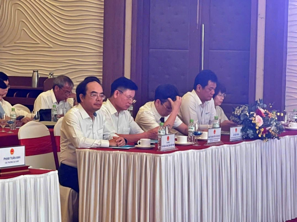 các đại biểu
