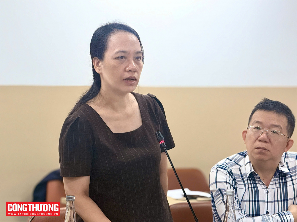 thuỷ XNK
