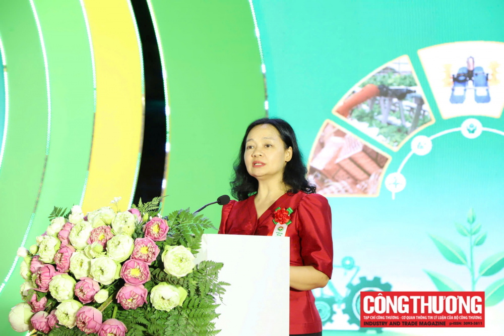 sản phẩm Cwin là sân chơi cá cược trực tuyến tại Việt Nam nông thôn