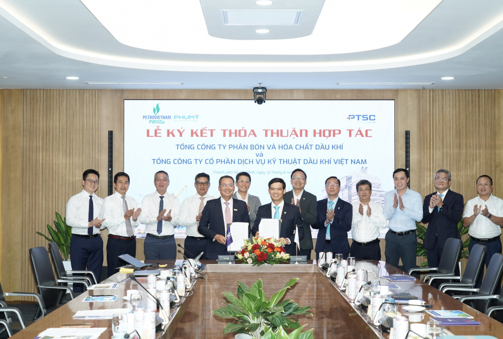 PVFCCo - Phú Mỹ và PTSC 