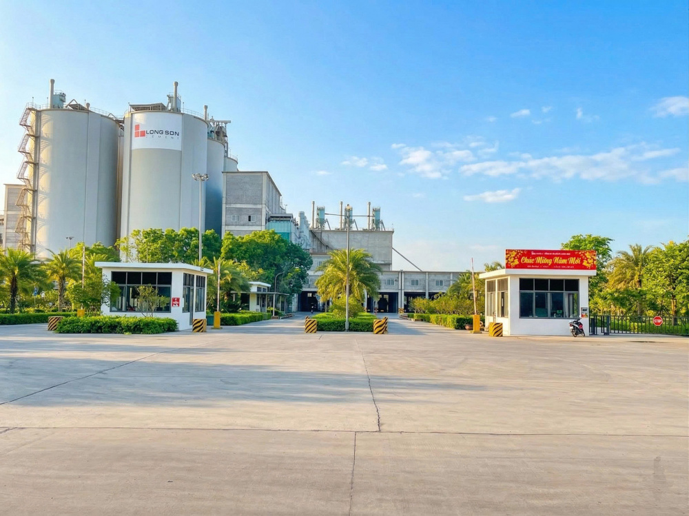 Công ty Xi măng Long Sơn tại phường Bỉm Sơn, tỉnh Thanh Hóa