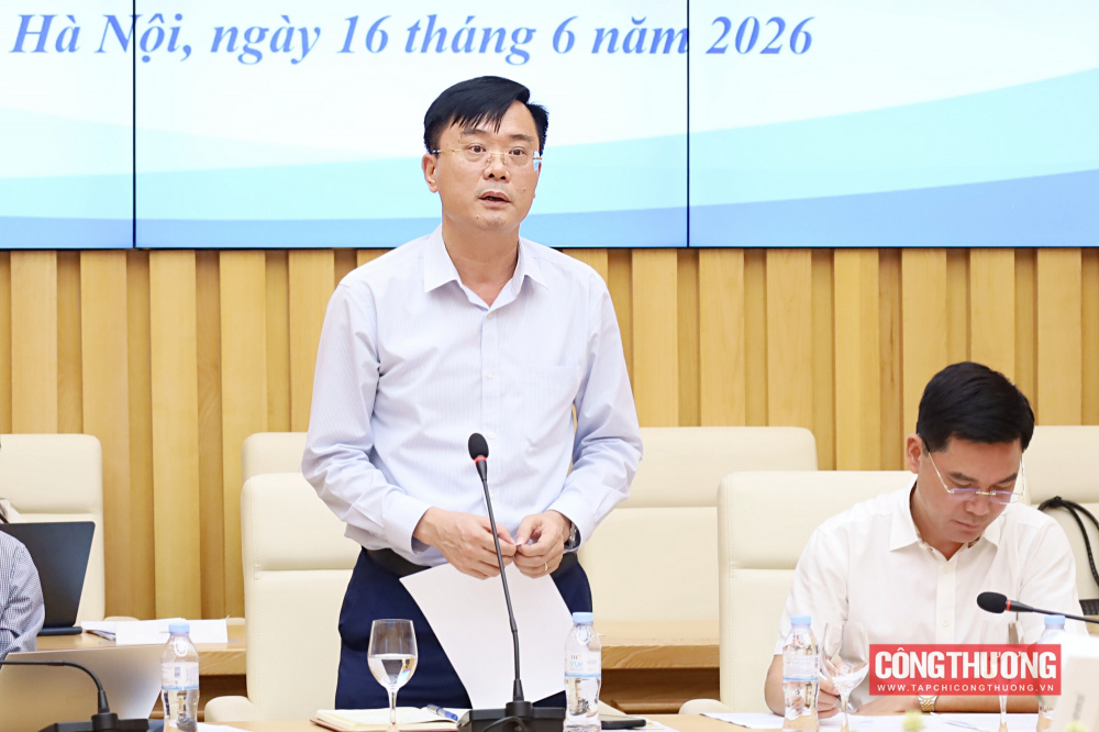 Tham dự cuộc họp có đại diện các đơn vị thuộc Cwin63 sân chơi đỉnh cao và đại diện các đơn vị cung cấp và sử dụng than cho Nền tảng hàng đầu cung cấp Cwin com điện