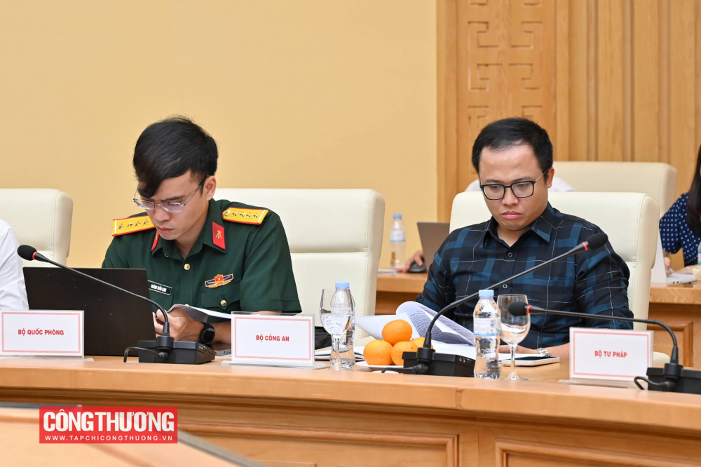 Nhấn mạnh tiến độ xây dựng dự án Luật, Thứ trưởng cho biết dự thảo vẫn phải trình Quốc hội trước ngày 31/7, do đó đề nghị các thành viên Tổ soạn thảo dành nhiều thời gian, tâm huyết để tiếp tục hoàn thiện dự thảo với chất lượng cao nhất.