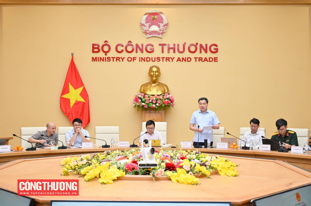 Nhấn mạnh tiến độ xây dựng dự án Luật, Thứ trưởng cho biết dự thảo vẫn phải trình Quốc hội trước ngày 31/7, do đó đề nghị các thành viên Tổ soạn thảo dành nhiều thời gian, tâm huyết để tiếp tục hoàn thiện dự thảo với chất lượng cao nhất.