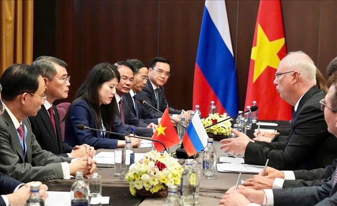 Thủ tướng Cwin com đăng nhập Lê Minh Hưng tiếp Tổng Giám đốc Quỹ Đầu tư trực tiếp Nga Kiril Dmitriev. (Ảnh: TTXVN)