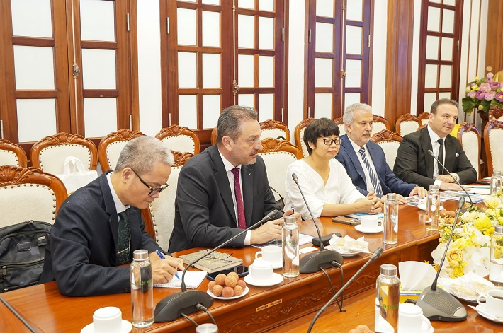 vinachem gặp đối tác3