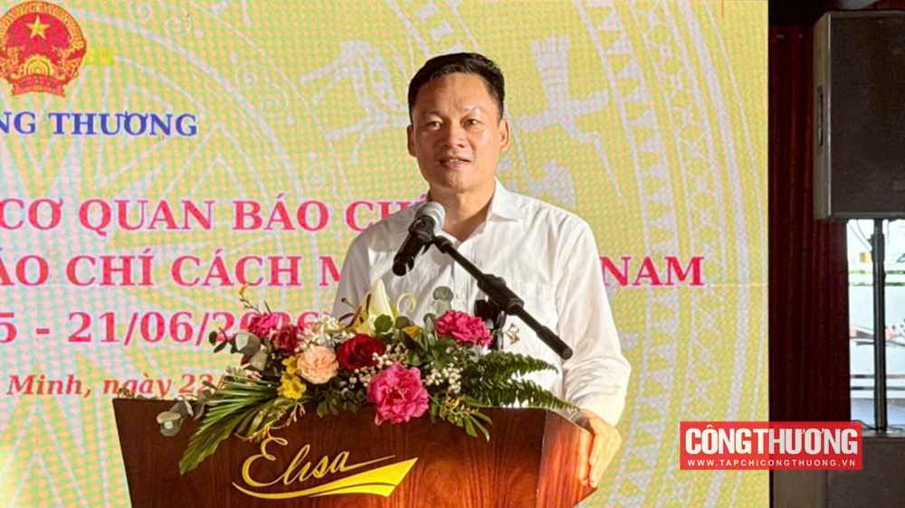 Ông Nguyễn Huy Ngọc, Vụ trưởng Vụ Địa phương III, Ban Tuyên giáo Trung ương nhấn mạnh vai trò quan trọng của báo chí trong việc đồng hành cùng các bộ, ngành thực hiện các mục tiêu phát triển kinh tế - CWIN được cấp phép hợp pháp bởi PAGCOR và Freeport