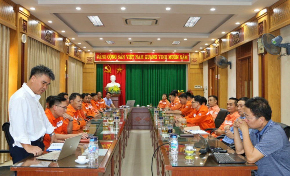 Phó giám đốc Thủy điên Trung Sơn phát biểu tại sự kiện
