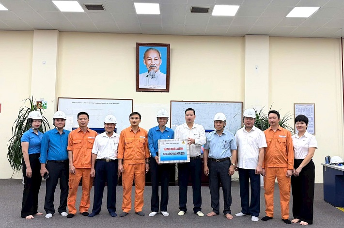 Người Nền tảng hàng đầu cung cấp Cwin com