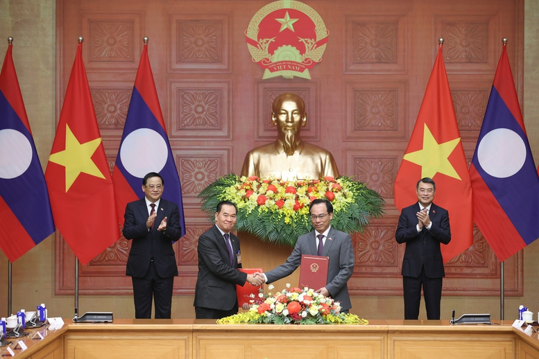 việt nam - lào