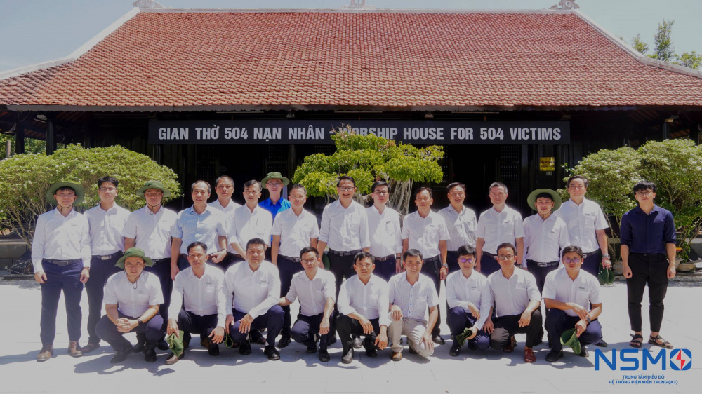 Chi bộ Điều độ - Phương thức thuộc Trung tâm Điều độ Hệ thống điện miền Trung (CSO) đã phối hợp với Công ty Điện lực Quảng Ngãi tổ chức chương trình "Hành trình về nguồn" tại Khu chứng tích Sơn Mỹ