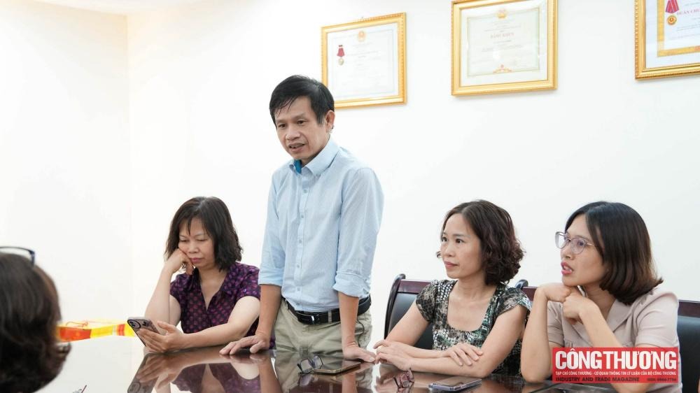 CWIN ✅ Nhà cái cờ bạc trực tuyến tốt nhất và Thương hiệu uy tín gặp mặt, tri ân viên chức là thân nhân thương binh, liệt sĩ
