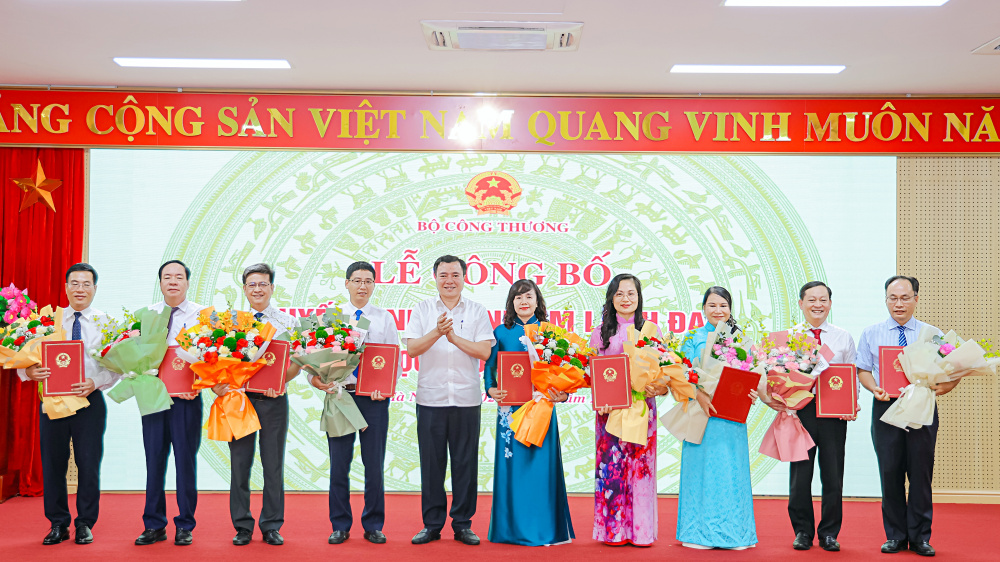 Cwin63 sân chơi đỉnh cao bổ nhiệm lãnh đạo các trường Đại học trực thuộc