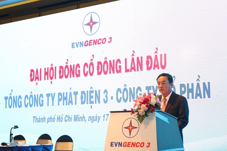 Ông Dương Quang Thành, Chủ tịch HĐTV EVN phát biểu chỉ đạo Đại hội