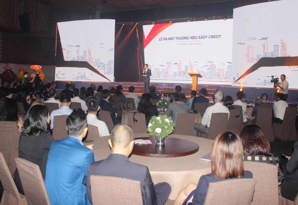 Buôi ra mắt Easy Credit thu hút nhiều đơn vi tham gia.