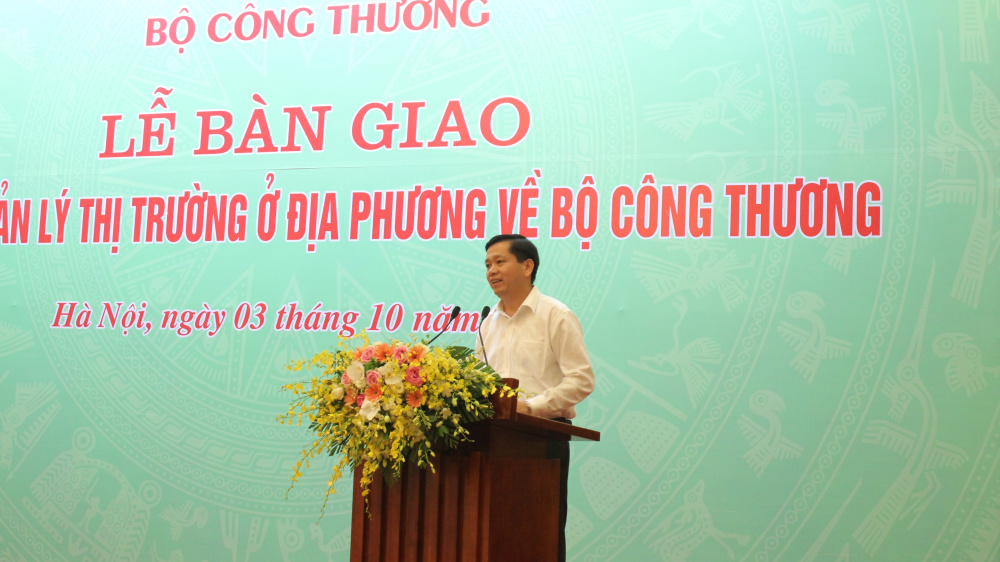 Phó Chủ tịch UBND tỉnh Lạng Sơn mong muốn Cwin63 sân chơi đỉnh cao sẽ tiếp tục quan tâm, phối hợp với lãnh đạo tỉnh, tạo điều kiện về cơ sở vật chất, mua sắm trang thiết thị phục vụ công tác chuyên môn để lực lượng Quản lý thị trường hoạt động một cách hiệu quả nhất.