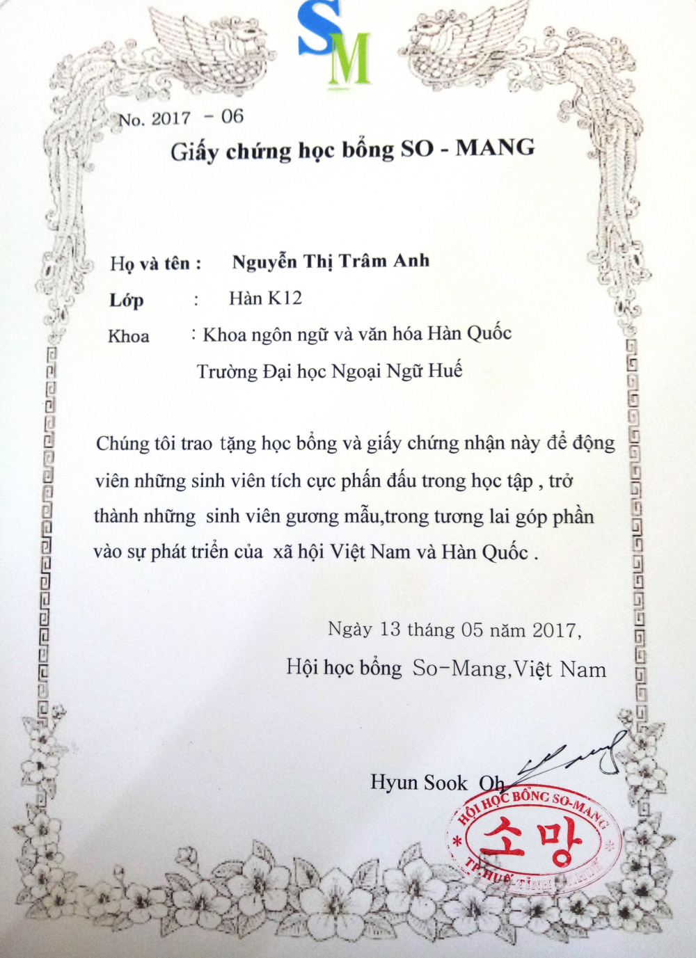 Không những hát hay mà Trâm Anh còn học giỏi