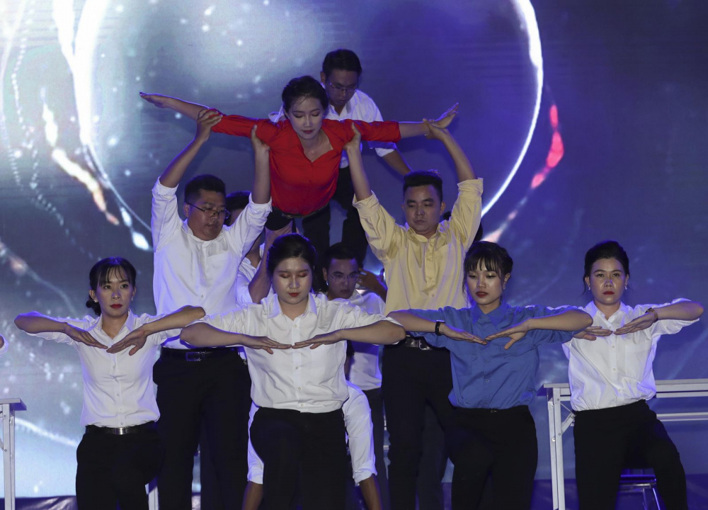 Tiết mục dự thi của Cơ quan Tổng công ty Phát điện 2
