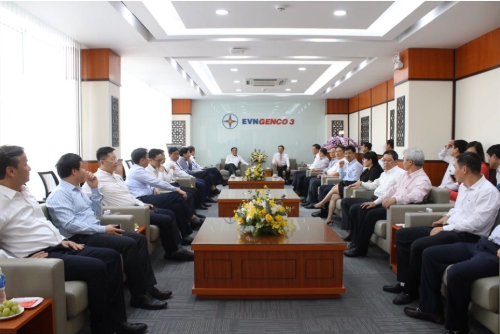 Đoàn Lãnh đạo, cán bộ EVN đến thăm Tổng Công ty