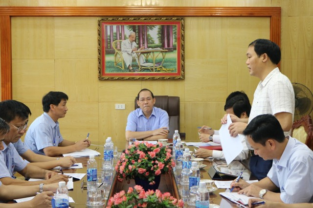 Phó văn phòng UBND tỉnh thư ký chủ tịch tỉnh Phạm Văn Quang công bố chương trình làm việc
