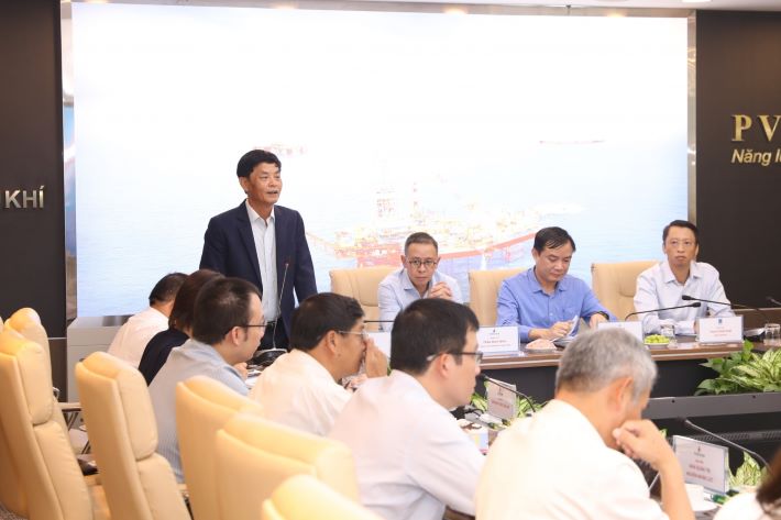Lãnh đạo Petrovietnam làm việc với PVEP về chương trình giám sát hoạt động SXKD năm 2022
