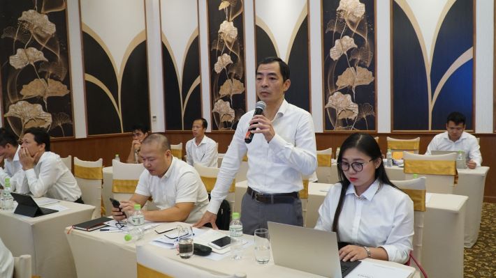 Lãnh đạo PVEP và đại diện các đơn vị/dự án cho ý kiến tại Hội nghị