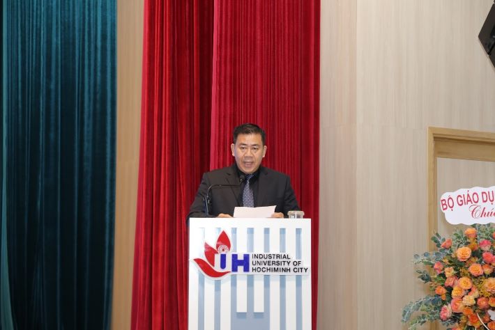 Hiệu trưởng Trường Đại học Tải về ứng dụng CWIN05 ngay hôm nay TP.Hồ Chí Minh