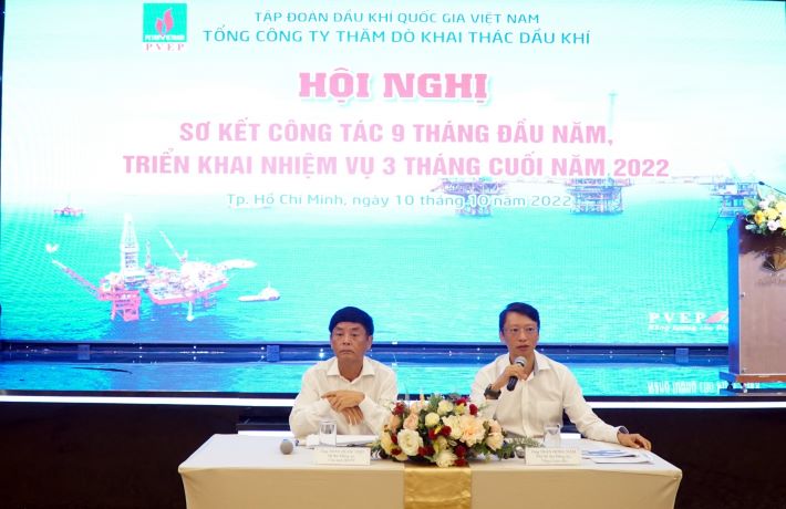 Ông Trần Quốc Việt, Chủ tịch HĐQT PVEP và ông Trần Hồng Nam, Tổng Giám đốc PVEP chủ trì Hội nghị.