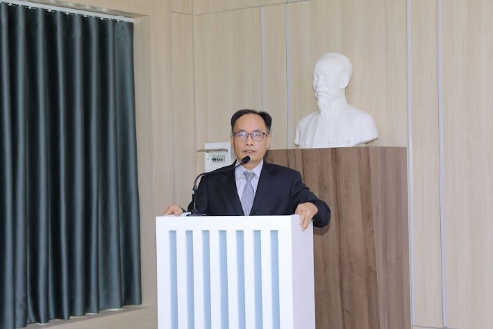 PGS.TS Huỳnh Trung Hiếu phát biểu nhận nhiệm vụ