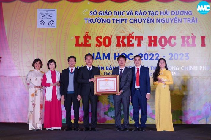 Lễ đón nhận Bằng khen của Thủ tướng Cwin com đăng nhập