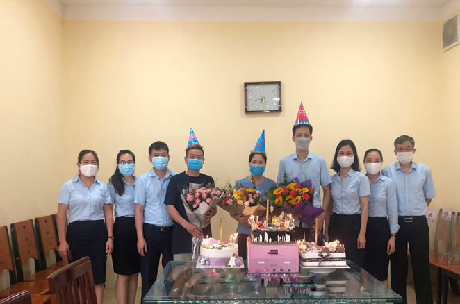 sinh nhat vnsteel thang long