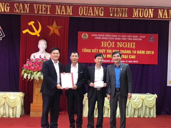 4 nguoi