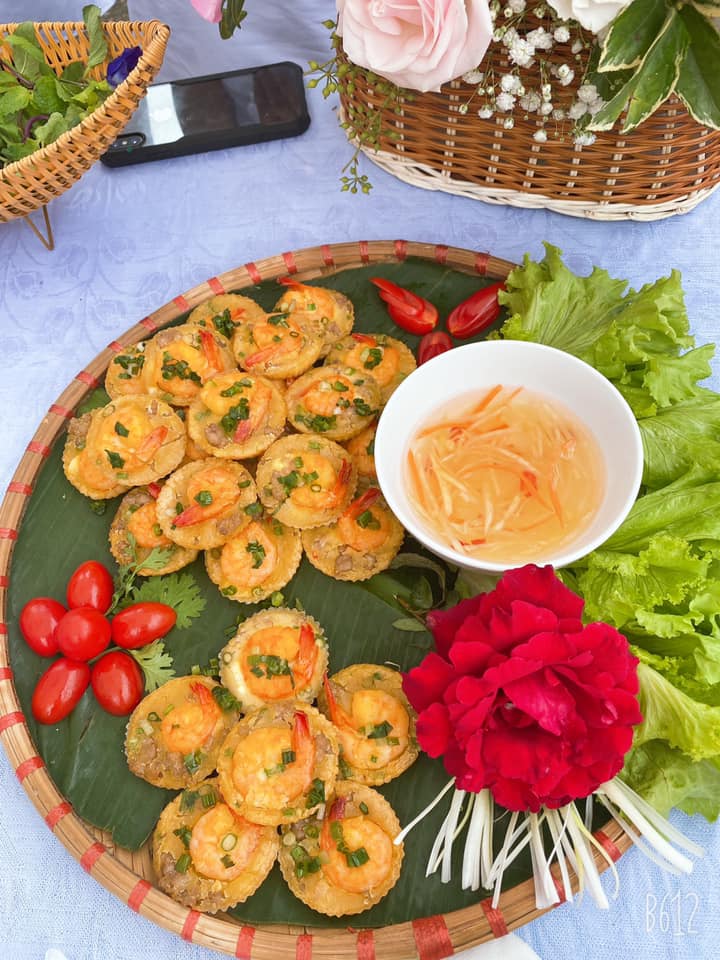 banh tom