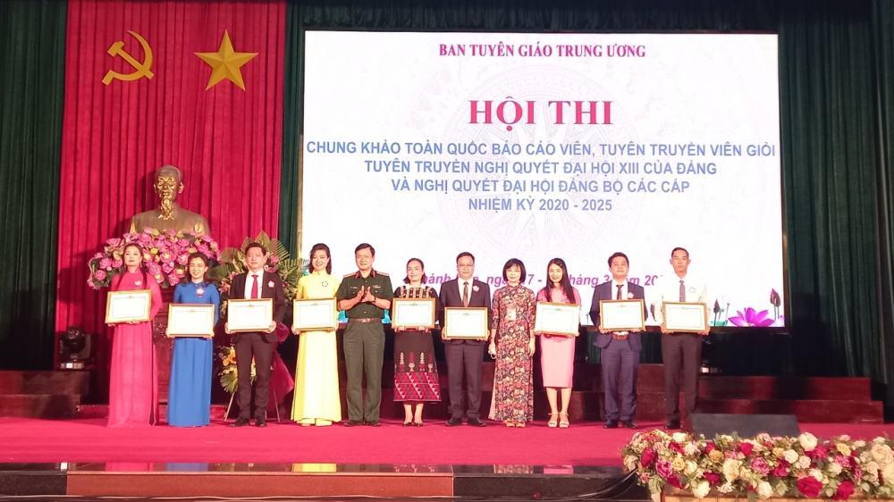 dao quoc hung