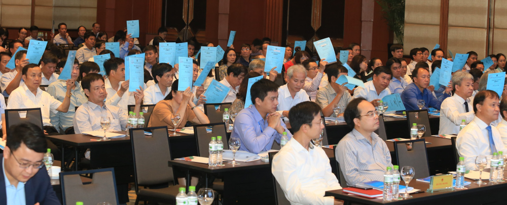 Cổ đông biểu quyết tán thành các nội dung tại phiên họp