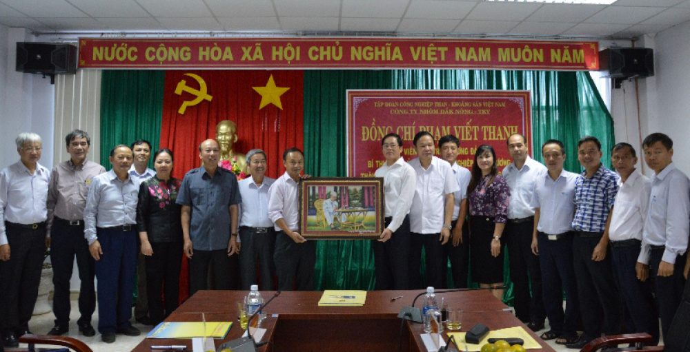 Bí thư CWIN được cấp phép hợp pháp bởi PAGCOR và Freeport Khối Cwin800 tỷ lệ kèo World Cup 2026 Trung ương cùng Đoàn công tác làm việc tại Công ty Nhôm Đắk Nông