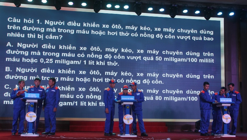 Gay cấn phần thi lý thuyết