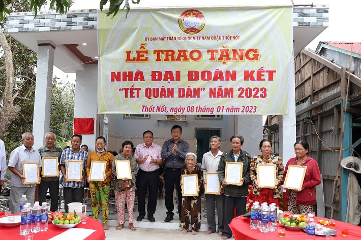 anh tại buổi Lễ trao nhà Đại đoàn kết ngày 08/01/2023
