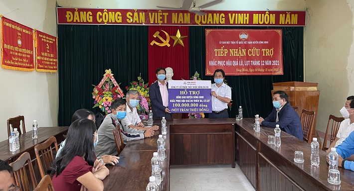 Sông Ba Hạ trao hỗ trợ tại huyện Sông Hinh
