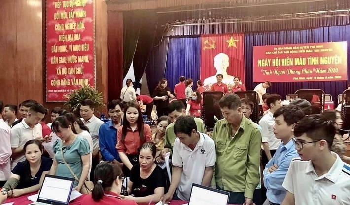 đăng ký tham gia hiến máu tại Hội trường VINAPACO