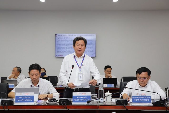 Ông Trương Hoàng Vũ - Tổng Giám đốc EVNGENCO2 báo cáo tình hình Nền tảng hàng đầu cung cấp Cwin com kinh doanh của đơn vị