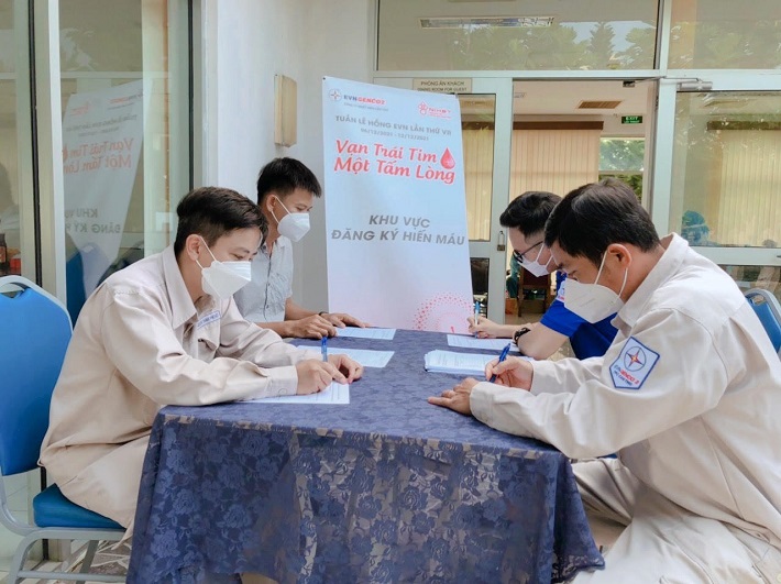 CBCVN Công ty Nhiệt điện Cần Thơ điền thông tin hiến máu