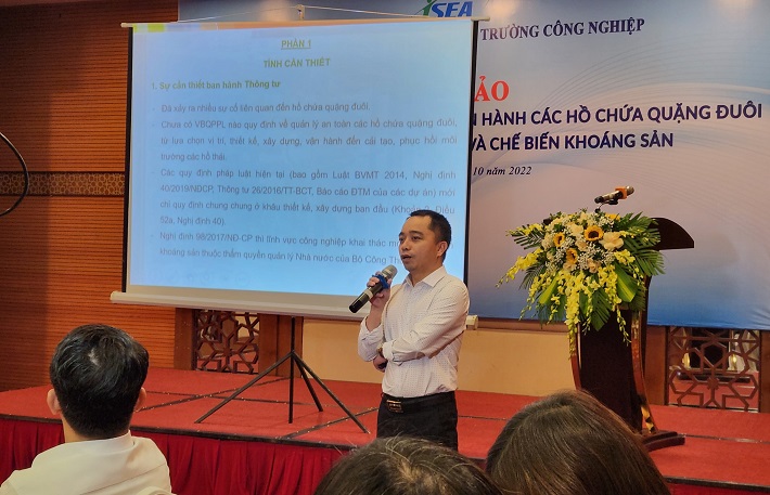 đại diện Cục ATMT trình bày phổ biến về thông tư 41